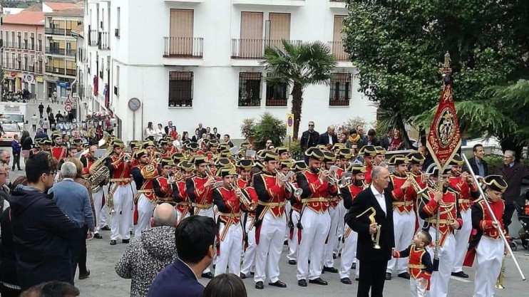 La Federación de Hermandades y Cofradías de Semana Santa de Guadix lamenta profundamente el fallecimiento de don José Morillas Mesa