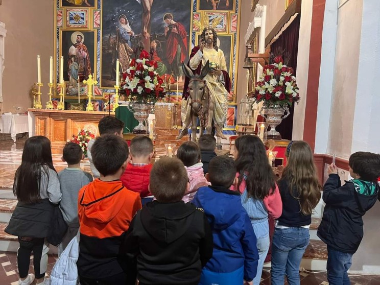 La Hermandad de la Borriquilla de Guadix celebra la solemnidad de Cristo Rey del universo